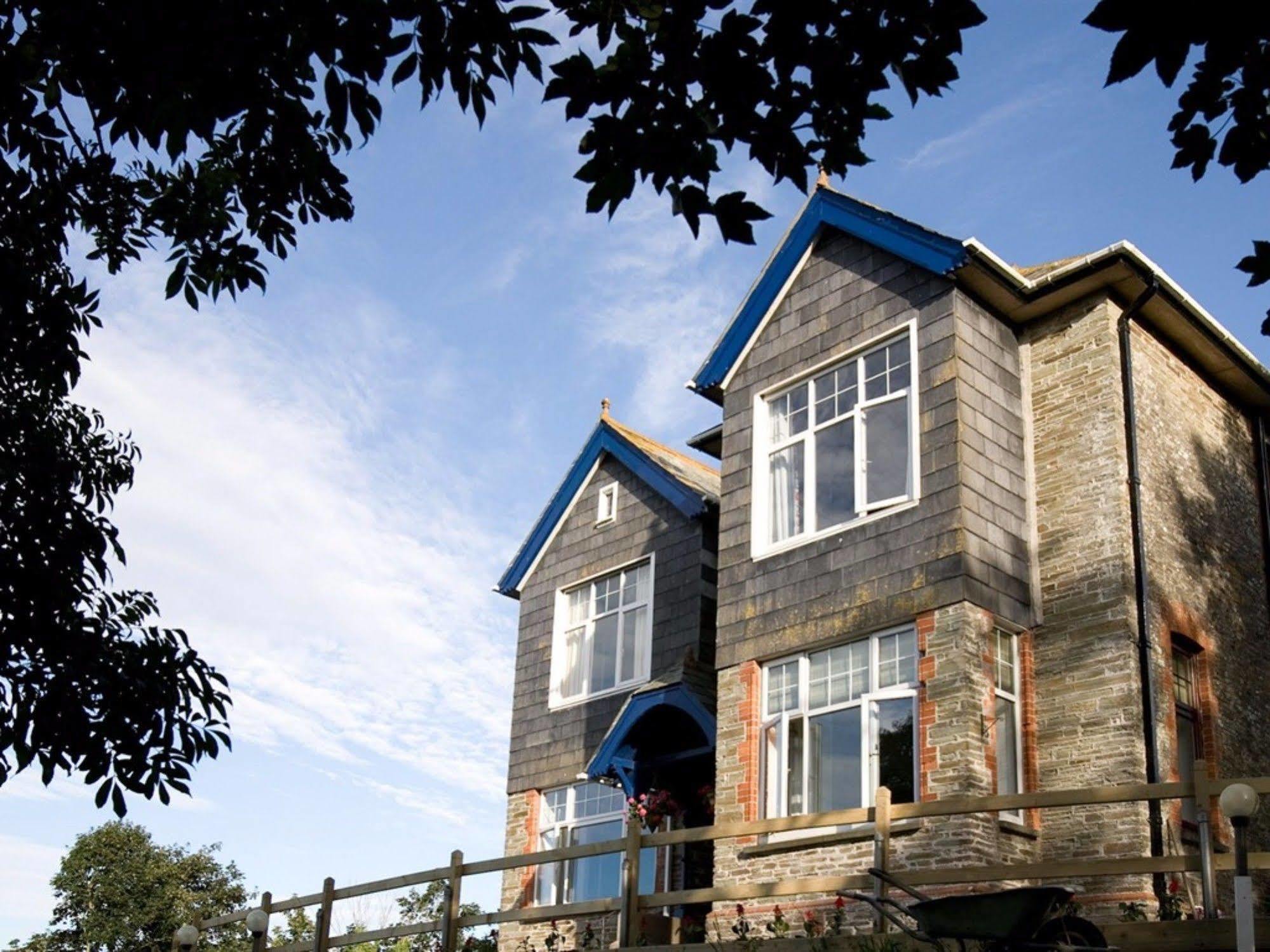 Boscastle House Bed & Breakfast Exterior photo